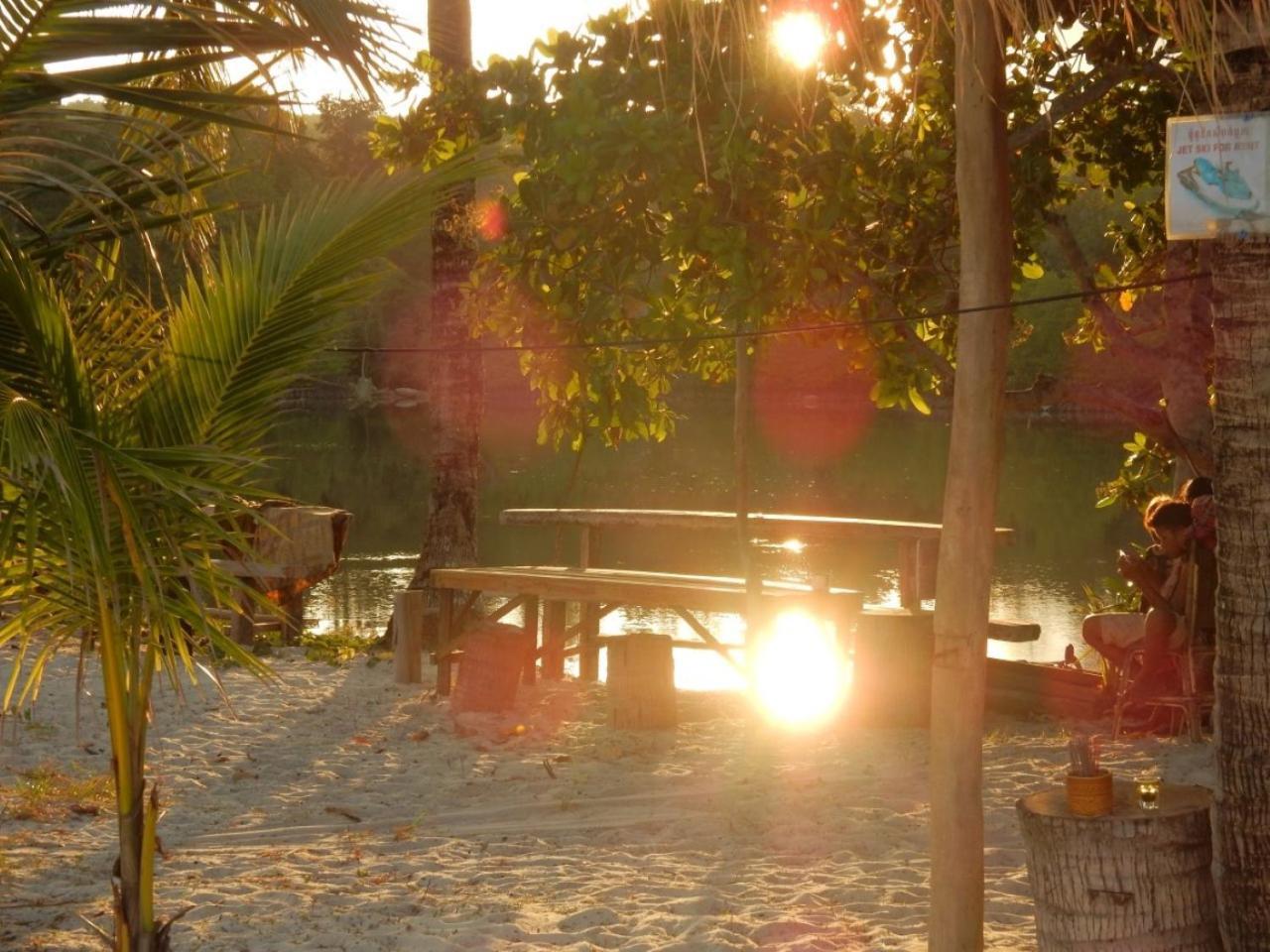 Sandbank Restaurant & Camping Koh Rong Kaoh Touch Dış mekan fotoğraf