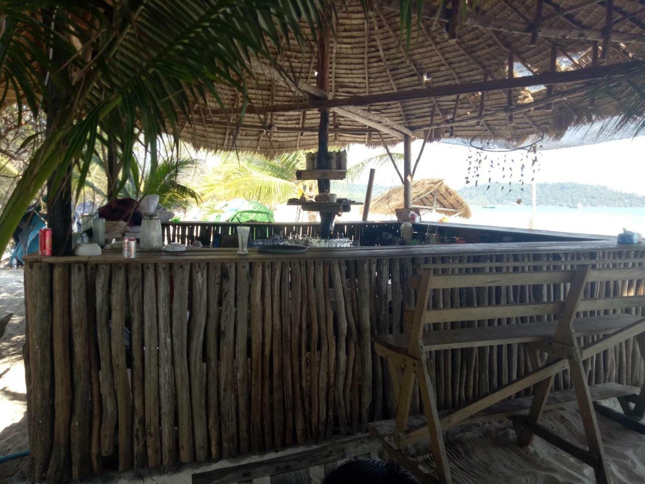 Sandbank Restaurant & Camping Koh Rong Kaoh Touch Dış mekan fotoğraf