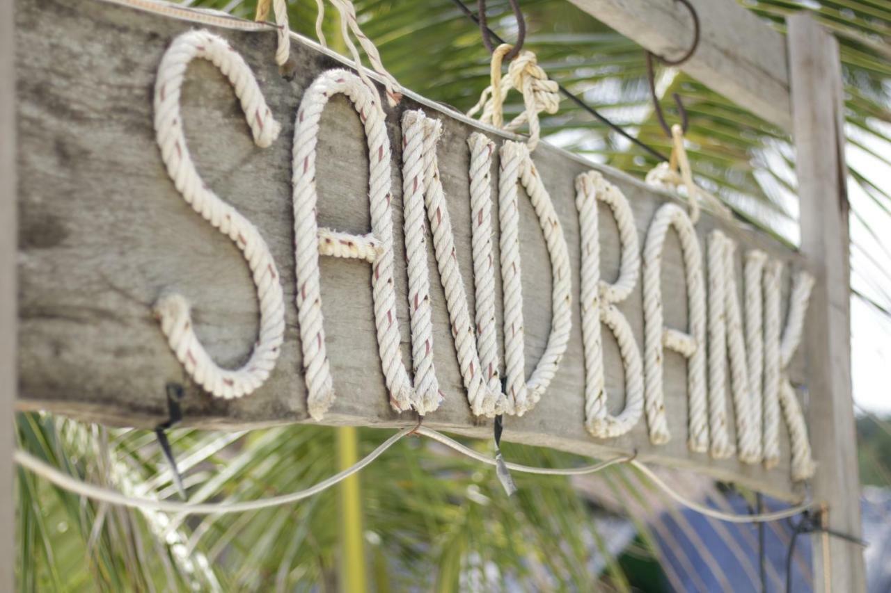 Sandbank Restaurant & Camping Koh Rong Kaoh Touch Dış mekan fotoğraf