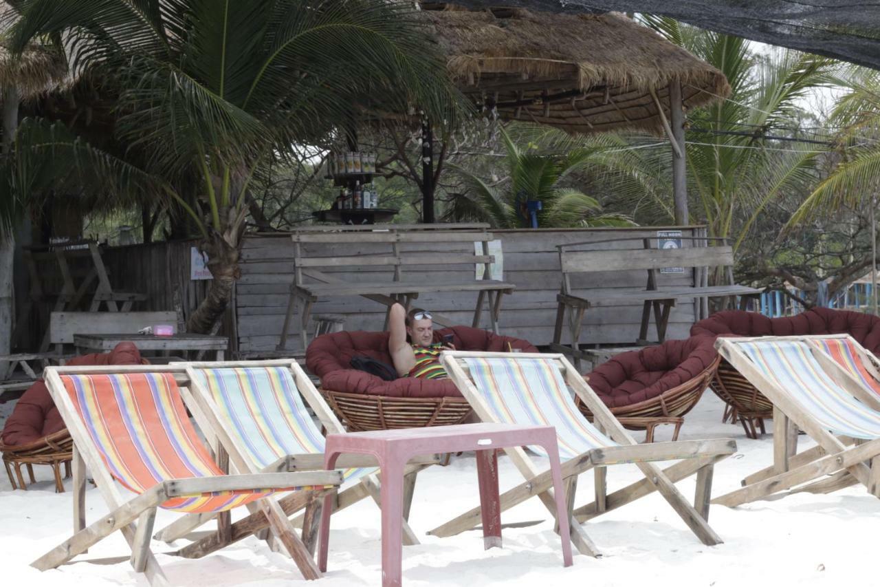 Sandbank Restaurant & Camping Koh Rong Kaoh Touch Dış mekan fotoğraf